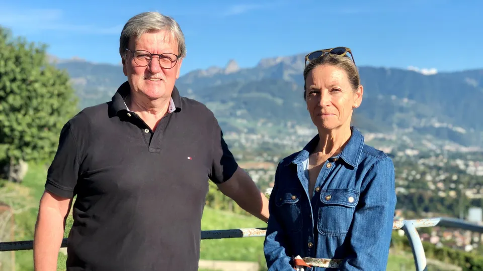 Avec cette première édition de «Silybum», Pierre Chabloz et Marie-Hélène Heusghem invitent l’art sur le «balcon» de Chardonne.